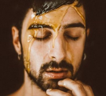 7 Powerful DIY Beauty Hacks Using Pantry Staples at Home